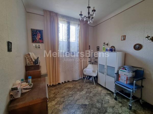 Maison de village avec extérieur !