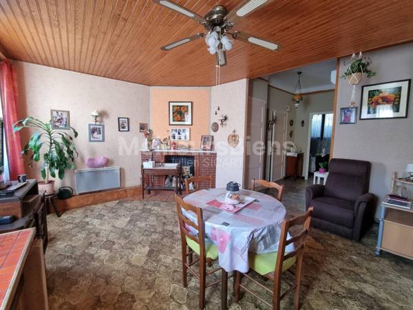 Maison de village avec extérieur !