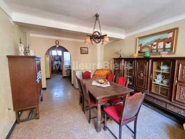 Maison de village avec extérieur !