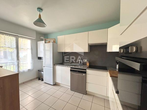 MAISON INDIVIDUELLE DE 6 PIECES A VENDRE A PLAISIR