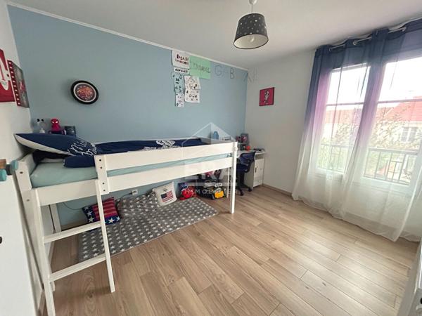 MAISON INDIVIDUELLE DE 6 PIECES A VENDRE A PLAISIR