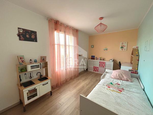 MAISON INDIVIDUELLE DE 6 PIECES A VENDRE A PLAISIR