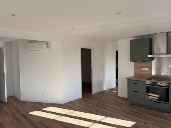 Appartement 3 pièce(s) 2 chambre(s) 70.3 m²
