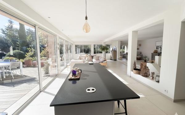 Maison à vendre    4 pièces •  Mouans-Sartoux