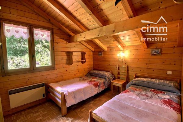 Ensemble exceptionnel de 2 chalets traditionnels – 11 chambres – 265 m²