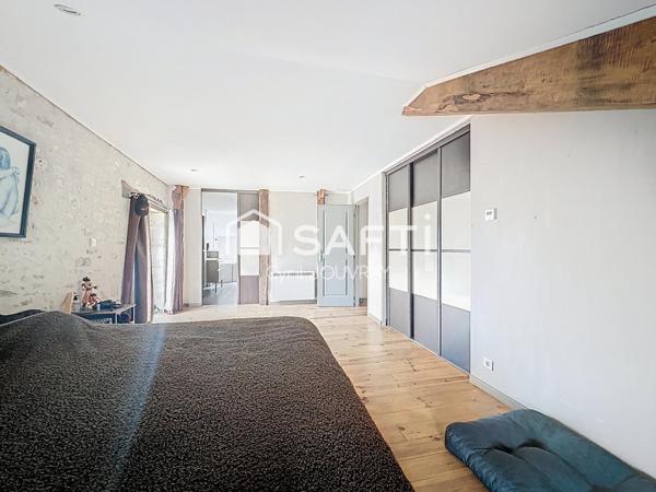 Belle maison en pierre