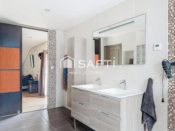 Belle maison en pierre