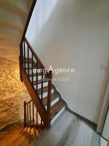 Maison à SAINT-JEAN-D'ANGELY, 17400 - 5 pièces 78m²