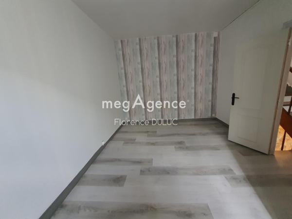 Maison à SAINT-JEAN-D'ANGELY, 17400 - 5 pièces 78m²