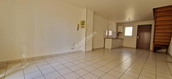 GENAS Secteur Azieu - Type 3 Duplex - Avec terrasse et stationnements privatifs