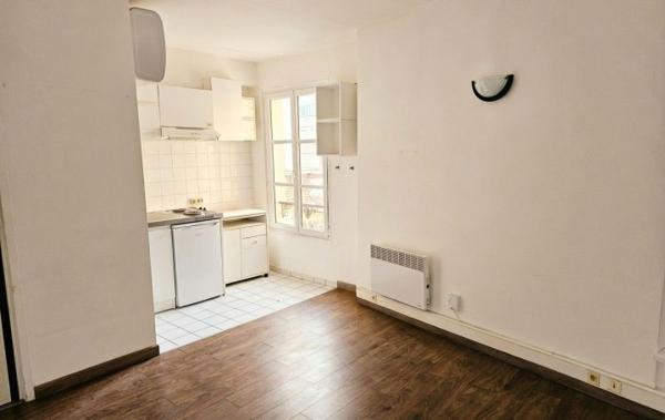 Vente Studio à rafraîchir Paris 20ème   