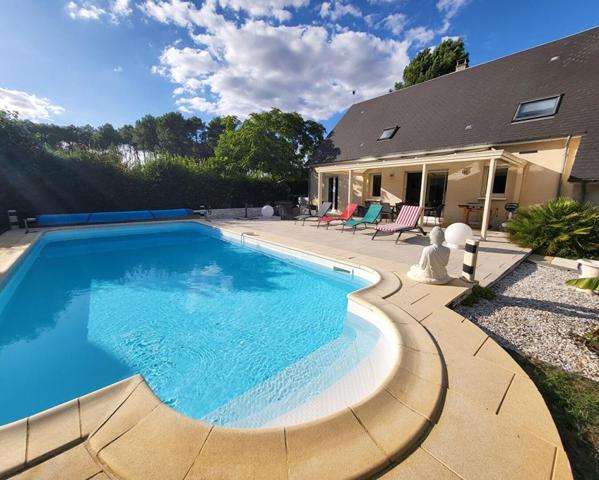Maison Guecelard 8 pièce(s) 190 m2