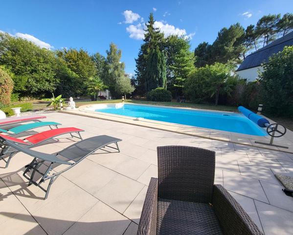 Maison Guecelard 8 pièce(s) 190 m2