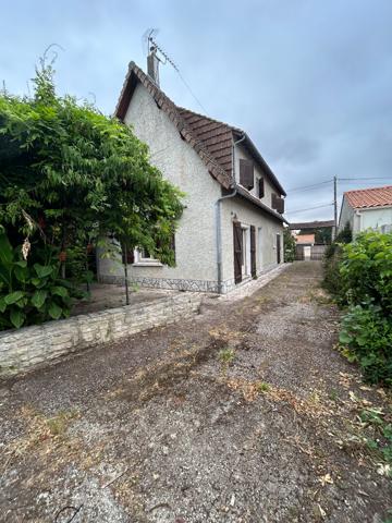 MAGNE MAISON 4 CHAMBRES 133 M², MagnÉ 79460