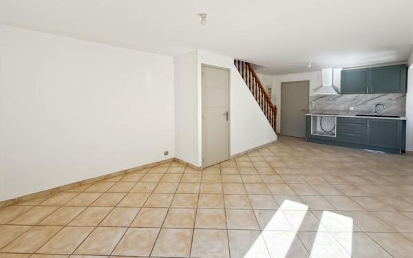 Appartement à louer    1 pièce •  Toury