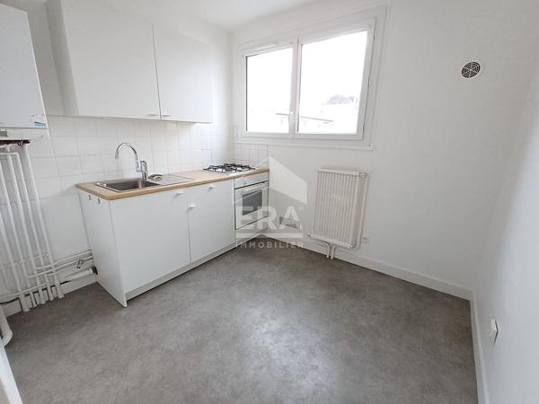 À LOUER  T2 avec balcon, cave et parking - Résidence sécurisée