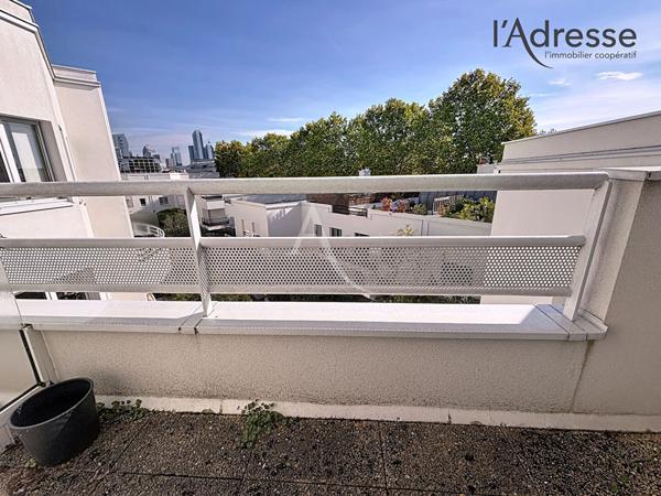 Suresnes Gambetta - Élégant Duplex d'Exception de 116 m² avec Terrasse et Balcons