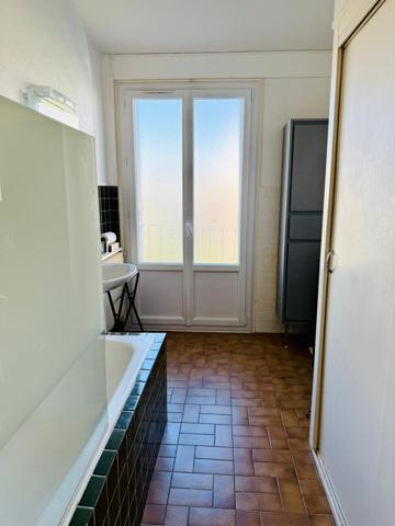 Appartement 3 pièces de 74m2 Balcon