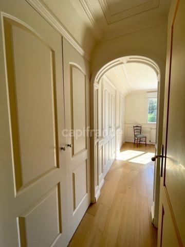 Un écrin de nature rare, entre étang et ruisseau, en plein cœur d’Elven et sans vis à vis