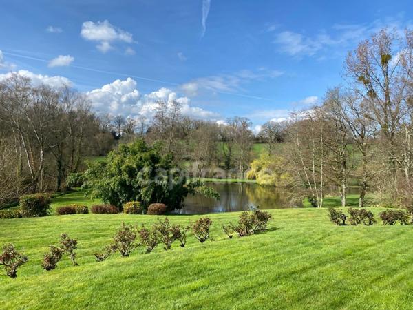 Un écrin de nature rare, entre étang et ruisseau, en plein cœur d’Elven et sans vis à vis