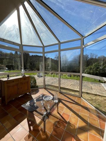 Un écrin de nature rare, entre étang et ruisseau, en plein cœur d’Elven et sans vis à vis