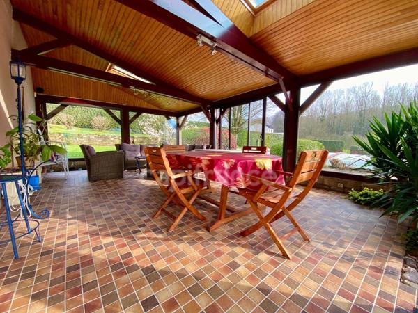 Un écrin de nature rare, entre étang et ruisseau, en plein cœur d’Elven et sans vis à vis