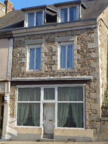 MAISON DE BOURG