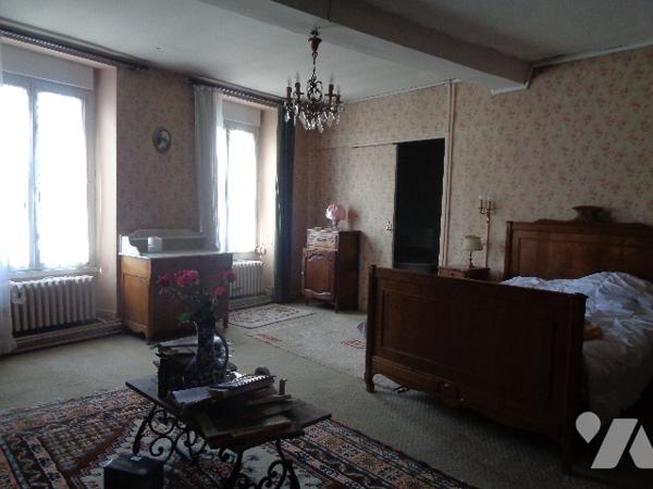 MAISON DE BOURG
