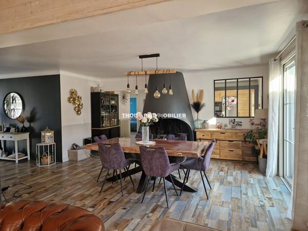 44470 THOUARE SUR LOIRE Maison Plain pied Thouaré Sur Loire 7 pièce(s) 165 m2 5 ch - + 1400 m² terrain piscine