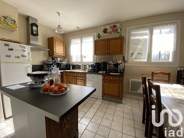 Maison 4 pièces de 75 m² à Cherves-Richemont (16370)