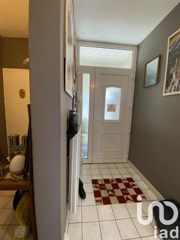 Maison 4 pièces de 75 m² à Cherves-Richemont (16370)