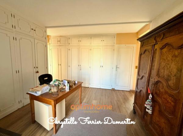 Maison familiale 180 m² - 4 chambres- Grand sous-sol-Garage 100 m²