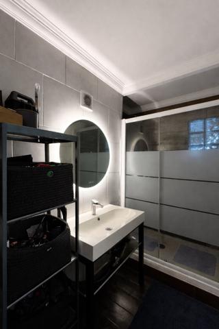 Appartement avec garage, balcon et cave .Proche remparts d'Avignon Avignon