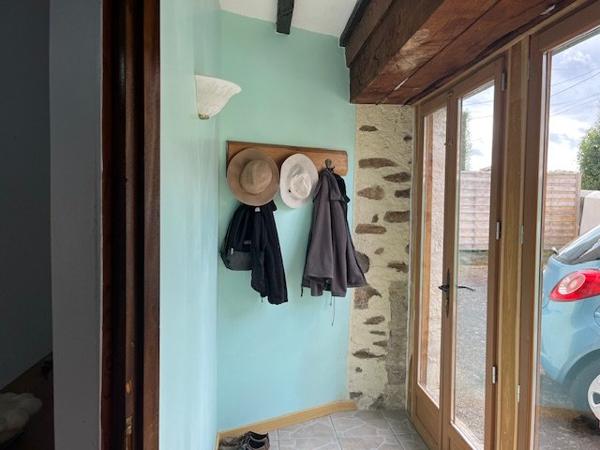 Jolie maison individuelle en pierre dans un cadre rural Champagnac la riviere