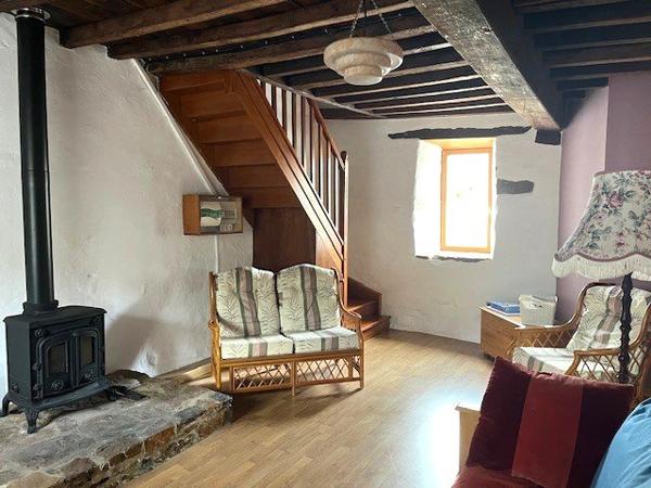 Jolie maison individuelle en pierre dans un cadre rural Champagnac la riviere