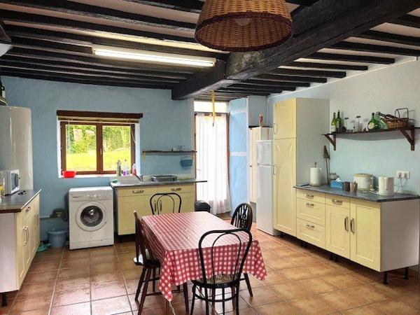 Jolie maison individuelle en pierre dans un cadre rural Champagnac la riviere