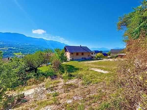 Terrain plat de 813 m² avec cabanon - Grésy-sur-Aix - Vue panoramique sur les Bauges