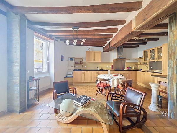 Maison/Appartement de charme 84m² au sol - en bord de maine