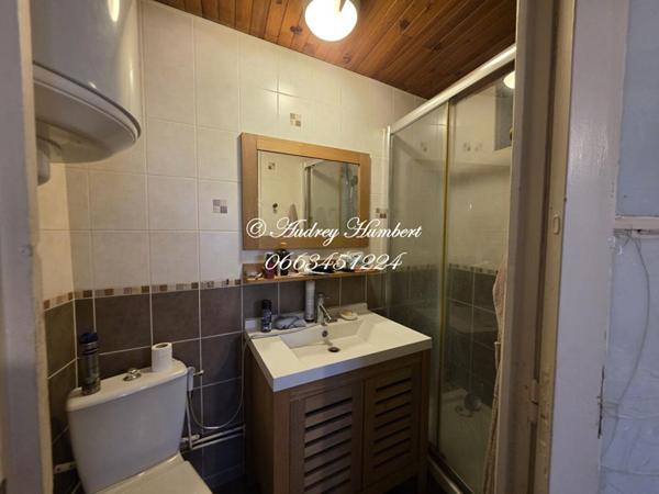 EXCLUSIVITE, LA BRILLANNE, IDEAL INVESTISSEMENT, en plein coeur du village, APPARTEMENT  T2 de 35 m2