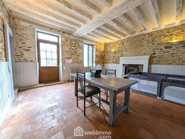 Maison de village 124.73 m² à Cherré 49330