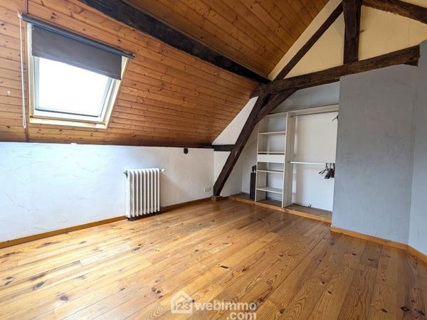 Maison de village 124.73 m² à Cherré 49330