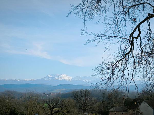 Jolie maison d'architecte face aux Pyrénées . 12910 M2 Pamiers