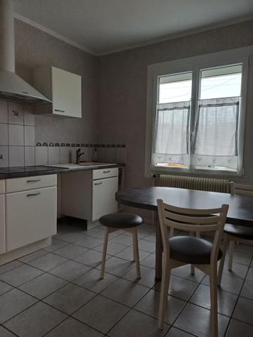 Maison à vendre Bagneux (49400) - Sous-sol complet, Terrain d'environ 630 m²