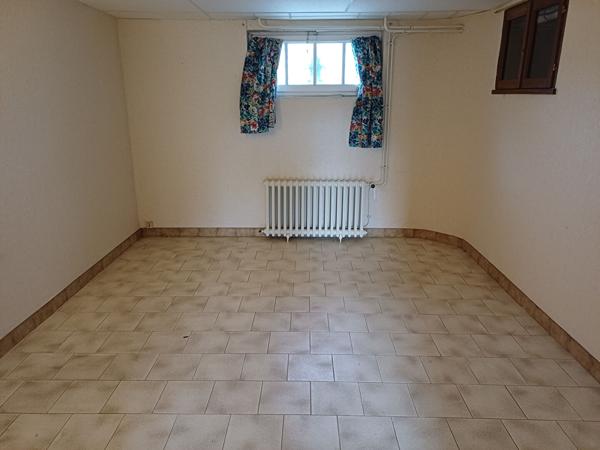 Maison à vendre Bagneux (49400) - Sous-sol complet, Terrain d'environ 630 m²