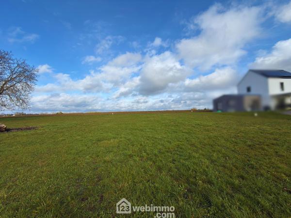 Terrain à bâtir 804 m² à Beaufort-en-Anjou 49250