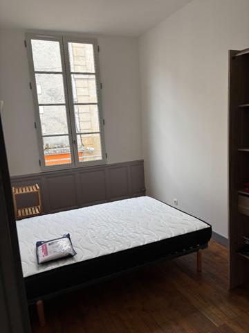 Appartement Fontenay Le Comte 2 pièce(s)