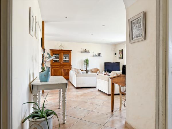 Aubenas (07200) Jolie Maison avec Jardin dans petit Lotissement Calme et Convivial