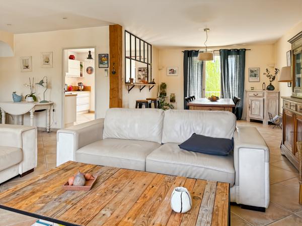 Aubenas (07200) Jolie Maison avec Jardin dans petit Lotissement Calme et Convivial