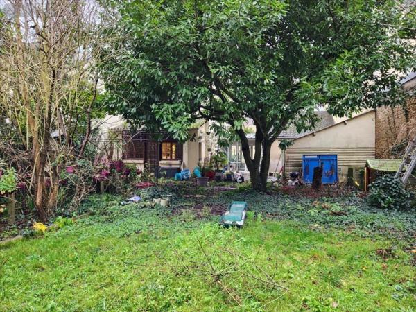 Maison à vendre à La Flèche dans la Sarthe (72200), ref : 1222