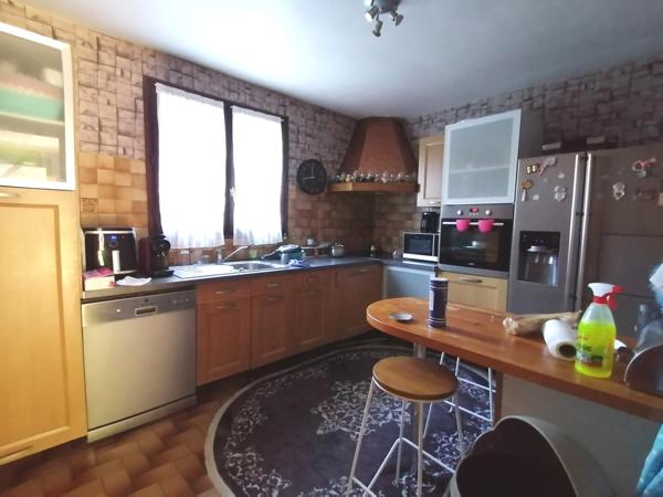 Maison 7 pièce(s) 5 chambre(s) 210 m²